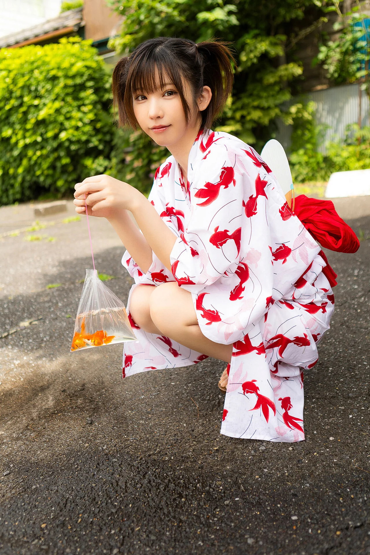 Enako Hiyori Photo Collection: Traditional Kimono and Japanese Aesthetics