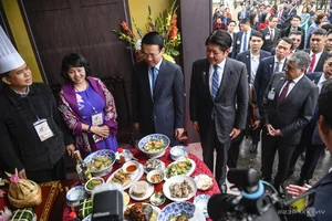 Philippine President Marcos Jr. Experiences Traditional Tet Culture at Thang Long Imperial Citadel - image 4