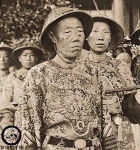 Rare Glimpses Into the Past: Authentic Photos of Ancient Chinese Eunuchs and Palace Maids - image 7