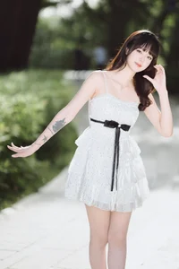 YiTuYu Art Language Vol.7298 Featuring Model Ci Qing Shi Dou Ya - image 3