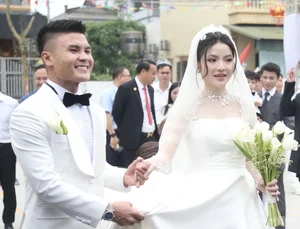 Coach Park Hang-seo Reunites with Quang Hai at Lavish Wedding: Highlights of the 1,200-Guest Ceremony and Star-Studded Guest List - image 8