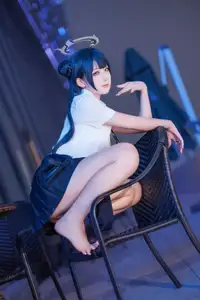 Coser Feng Jiang Jiang V as Hisaki JK: Captivating Youthful Charm in the City - image 20