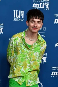 Timothée Chalamet’s High-Fashion Transformation: The Influence of Kylie Jenner on the 'Prince of Cinema' - image 7