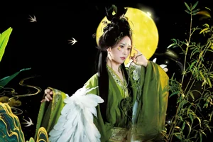 YiTuYu Art Language Vol.10298: Captivating Portrait Gallery of Fei Teng De Mi Zhou (15P) - image 8