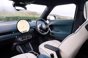 MINI Aceman Debuts in Vietnam: A Premium Electric Crossover for 2.4 Billion VND - image 10