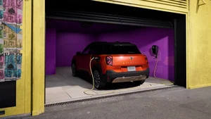 MINI Aceman Debuts in Vietnam: A Premium Electric Crossover for 2.4 Billion VND - image 2