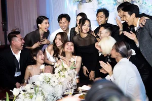 Who Caught Thanh Hang’s Wedding Bouquet? Star-Studded Nuptials Spark Online Buzz - image 19