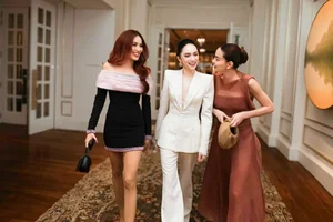 Who Caught Thanh Hang’s Wedding Bouquet? Star-Studded Nuptials Spark Online Buzz - image 2
