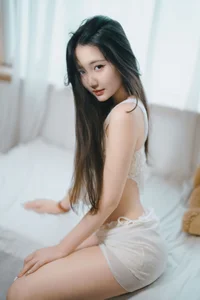 YiTuYu Art Language Vol.10516: Exclusive Photography Featuring Model Oyee - image 4