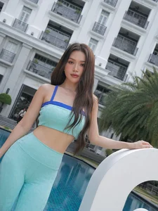 Si Thanh Defies Aging with Toned Physique and Inspiring Fitness Routine - image 9