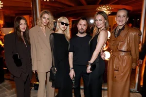 Rosé Stuns at Saint Laurent Pre-Oscar Party with Hailey Bieber and Hollywood Stars - image 0