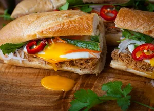 Challenging Palates: Vietnamese Dishes That Often Surprise and Divide International Travelers - image 5