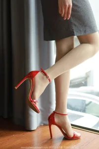 IESS No.1631 Xiao Jiu: Sophisticated Fashion and Aesthetic Portraiture Collection - image 22