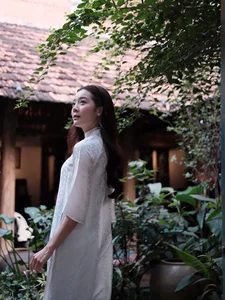 Karen Nguyen radiates timeless elegance in a pure white traditional Ao Dai - image 10