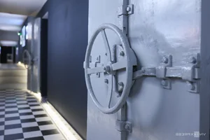 Exploring the 136-Year-Old Secret Bunker Mansion: A Historical Journey Reopened - image 3