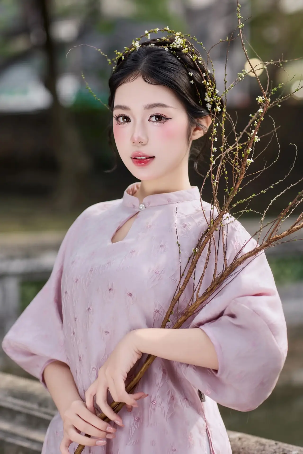Elegant East Asian Beauty: Gentle Young Woman in Classical Traditional Attire