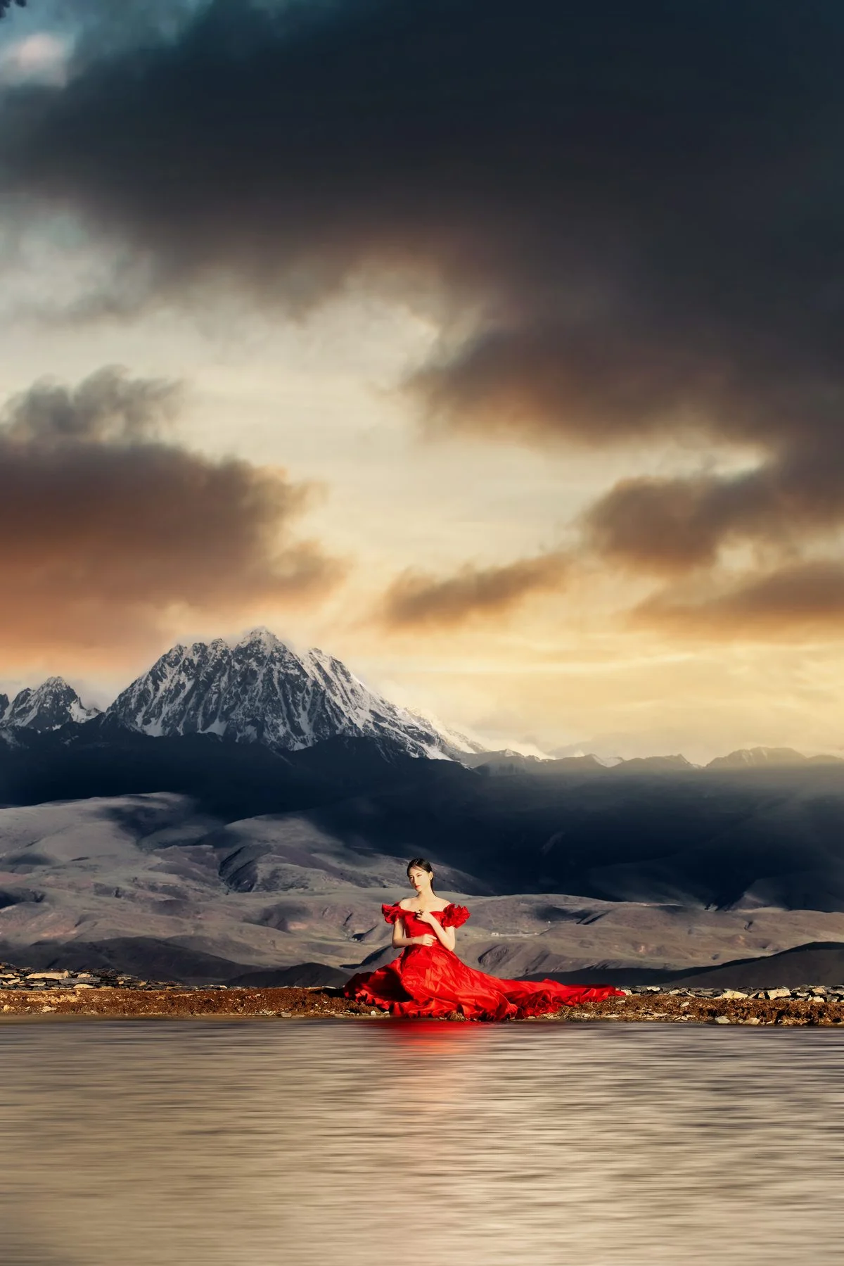 YiTuYu Art Language Vol.4896: Capturing the Elegant Essence of Model Xia Xia in Artistic Photography