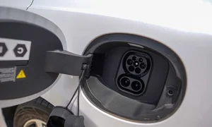 BYD Seal EV: Premium Electric Sports Sedan Debuts in Vietnam Market - image 1