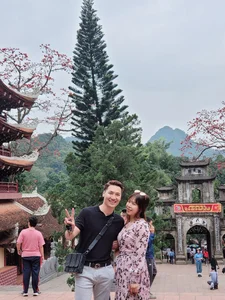 Actor Manh Truong's Wife Rocks Youthful Style After Fashion Criticism - image 7