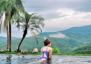 Actor Manh Truong's Wife Rocks Youthful Style After Fashion Criticism - image 0