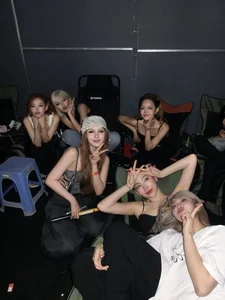 Xoai Non and Gil Le Spotted Together at Chi Dep Live Concert - image 3