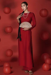 Supermodel Ngoc Quyen Celebrates 34 Years of Beauty and Reflects on Nine Years Living Abroad During Lunar New Year - image 7