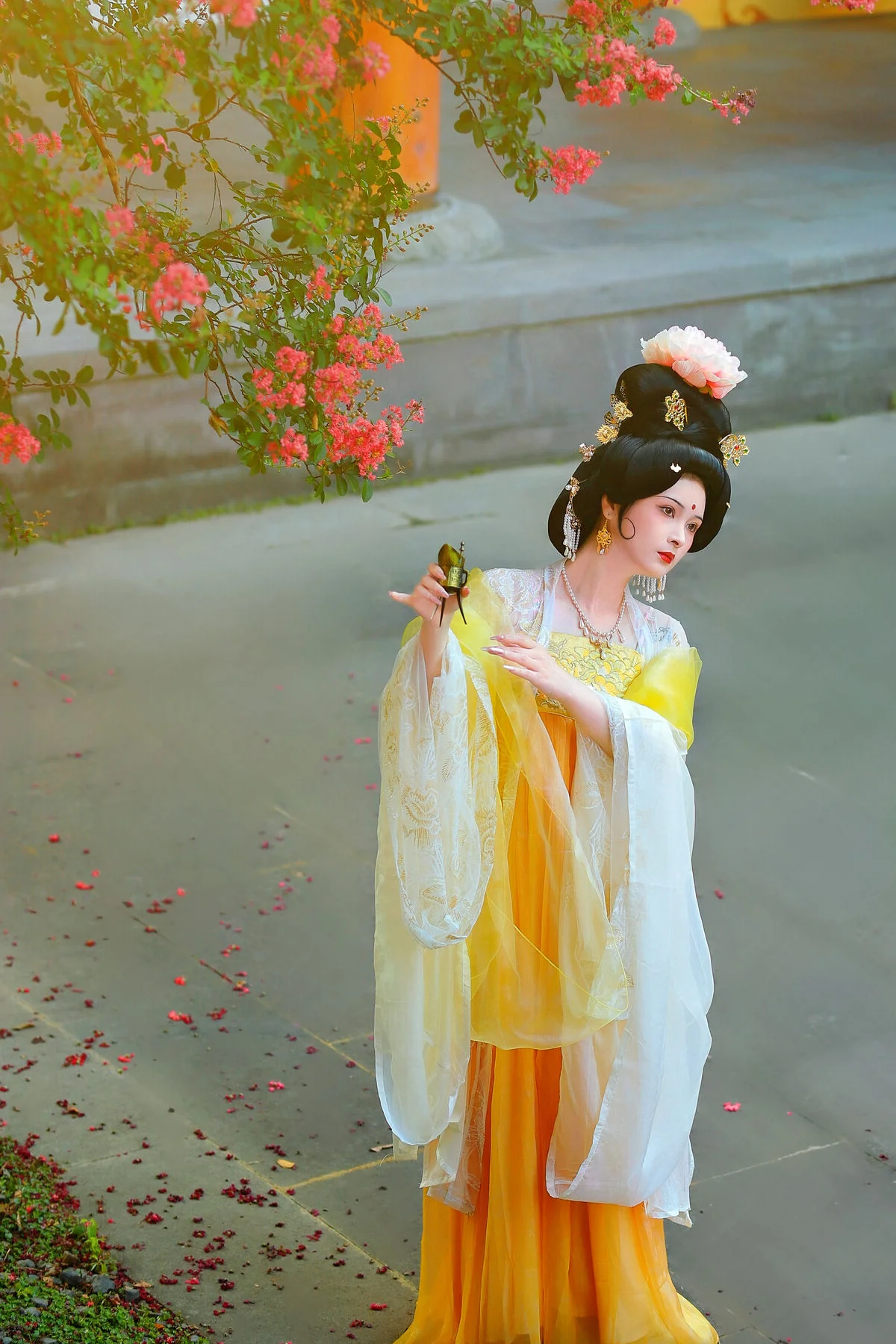 Contemporary Portrait Photography: YiTuYu Art Language Vol.9533 6161 Collection