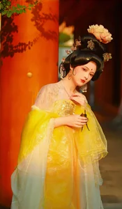 Contemporary Portrait Photography: YiTuYu Art Language Vol.9533 6161 Collection - image 5