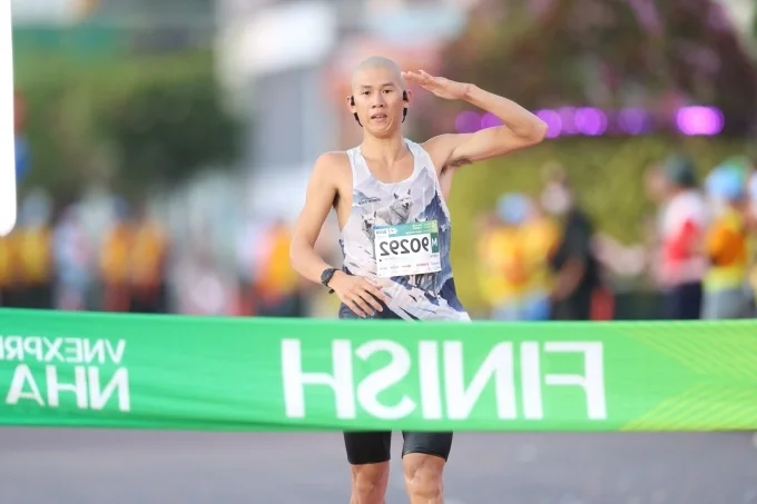 Miss Universe Vietnam H'Hen Niê Inspires at the VnExpress Marathon Nha Trang 10km Race