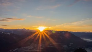 Ultimate Collection of 99+ Beautiful and Romantic Sunrise Photos - image 94