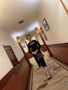Netizens Speculate Pregnancy as Duy Manh’s Sister-in-Law Huyen Mi Wears Loose Dress - image 4