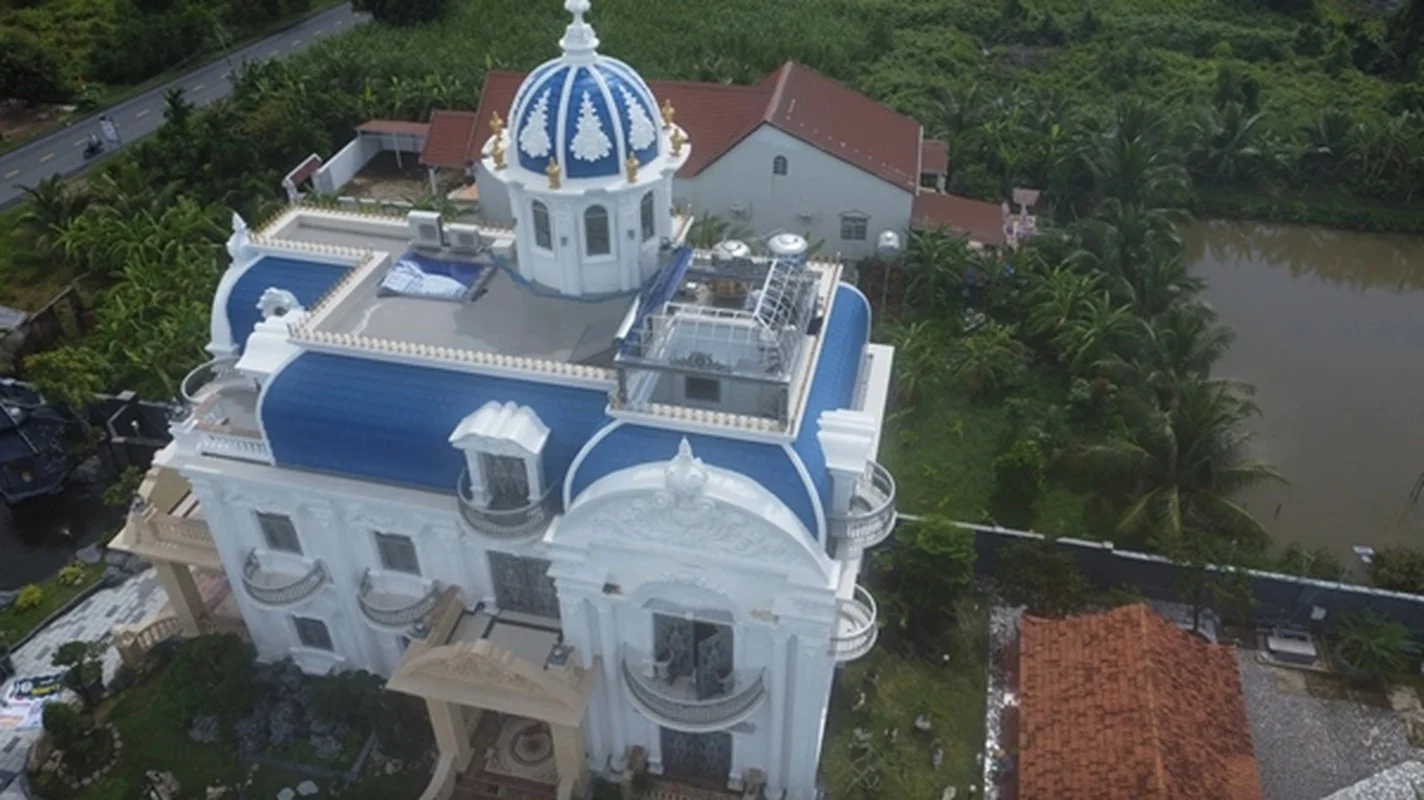 Inside the Most Beautiful Luxury Villa in Ca Mau Province