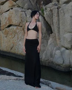Gigi Huong Giang: The 'Hanoi Bride' Redefining Artistic Fashion and Fitness - image 1