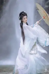 YiTuYu Vol.8709: Chi Yan Zai Zhe Li - Ethereal Beauty of a Wuxia Legend - image 3