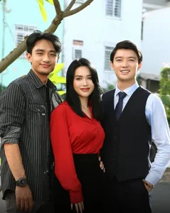 Vbiz Sexiest Beauty and Hanoi Handsome Boy Spark Rumors with Intense Chemistry - image 10
