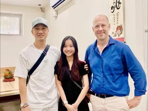 MC Thanh Trung and Ex-Wife Thu Phuong’s New Husband Reveal Surprising and Mature Relationship - image 3