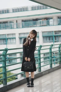 YiTuYu Art Language Vol.6121: Pao Fu Xiao Fang Minimalist Portrait Gallery - image 3