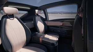 The Dacora Luxury Electric Car: American-Style Personalization Redefined - image 9