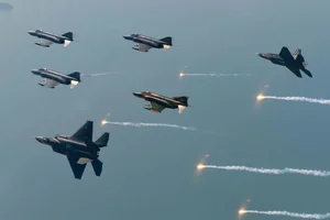 South Korea Unveils First Production Model of KF-21 Boramae Fighter - image 9