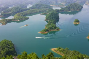 Shi Cheng: The Ancient Lion City Preserved Beneath Qiandao Lake - image 5