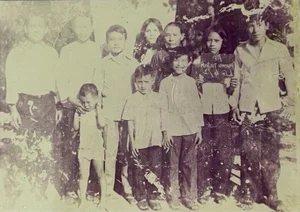 Director Lý Hải: The Inspiring Journey from a Street Vendor to a Billionaire Filmmaker and Cultural Icon - image 4