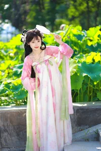 YiTuYu Art Language Vol.4644 Gallery: Captivating Portraits of Chi Chi Qing Yu Biao - image 35