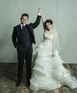 Singer Thai Trinh Reveals Marriage to Husband Six Years Her Junior - image 4