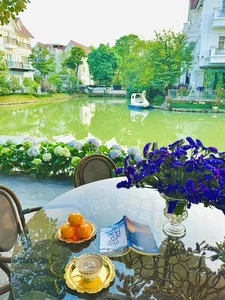 Inside the Gorgeous Flower-Filled Villa of Northern Vietnam’s Wealthiest Actress - image 8