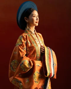 Actress Jun Vu Stuns in Traditional Ancient Vietnamese Attire as a Grand Princess - image 0