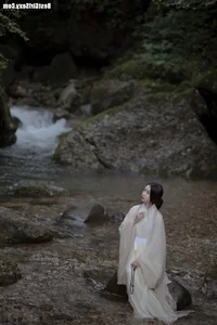 Exploring Artistic Elegance in YiTuYu Art Language Vol.4071 Featuring Ran RR - image 0
