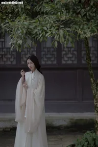 Exploring Artistic Elegance in YiTuYu Art Language Vol.4071 Featuring Ran RR - image 8