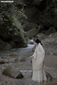 Exploring Artistic Elegance in YiTuYu Art Language Vol.4071 Featuring Ran RR - image 24