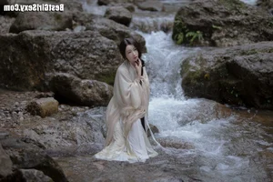 Exploring Artistic Elegance in YiTuYu Art Language Vol.4071 Featuring Ran RR - image 11