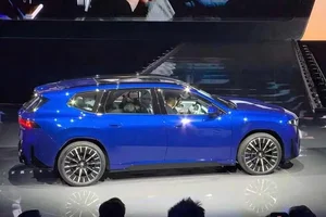 BMW i3L and iX3L Debut in China: Long Wheelbase and New Design Features - image 4